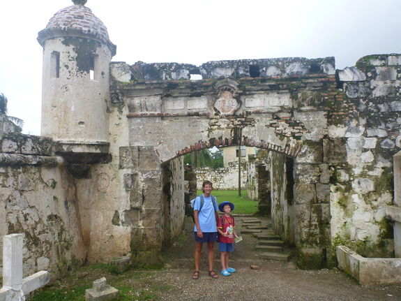 Nana and Nicky at the Fortress of San Jeronimo